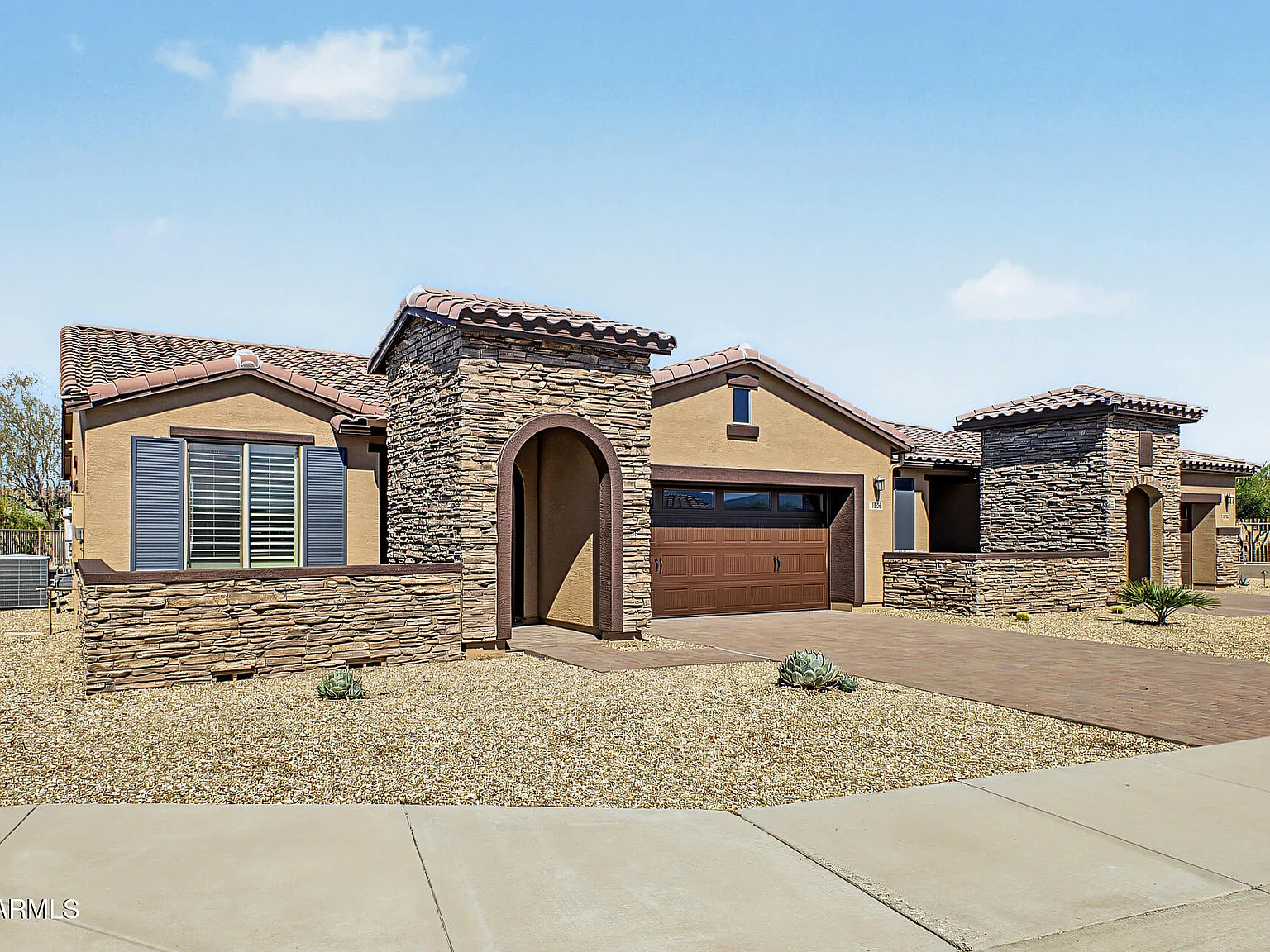 2 bed, 2.0 bath, 1338 sqft, $2,390 — Photo 3