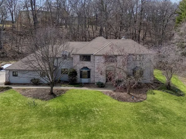 1337 Woodland Dr SW, Rochester, MN 55902