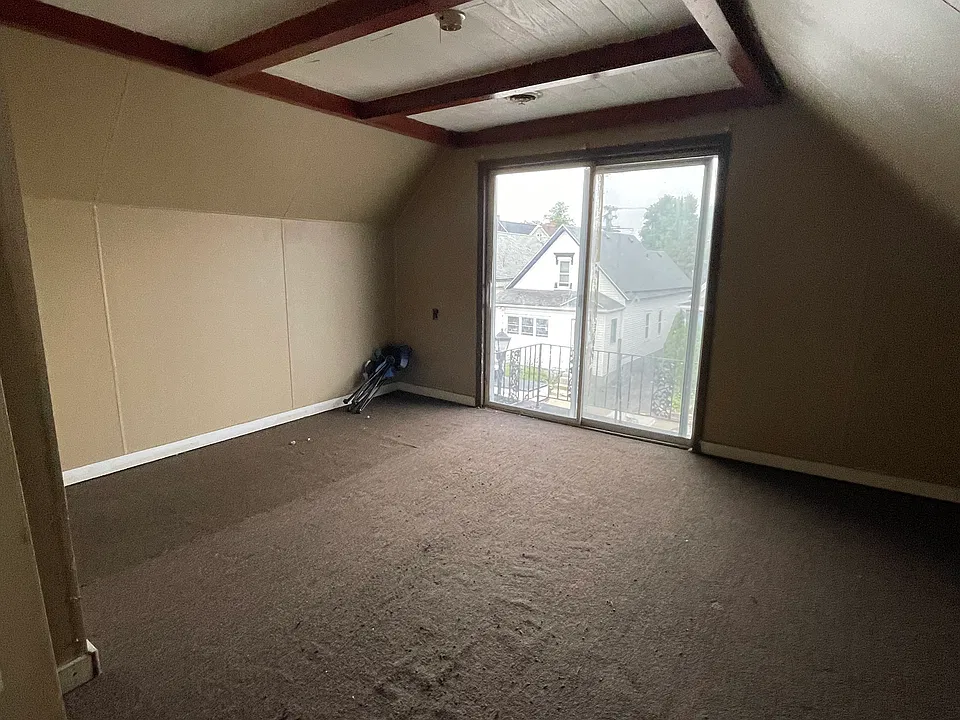 26 Boyd St #2