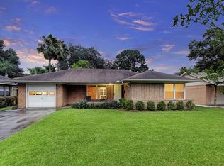 1130 W 30th St, Houston, TX 77018
