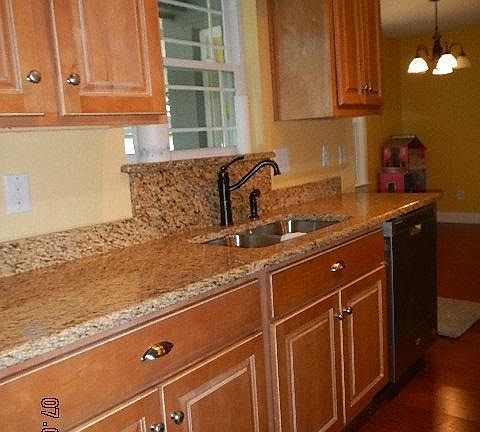 4th image of 3607 Mercier Dr