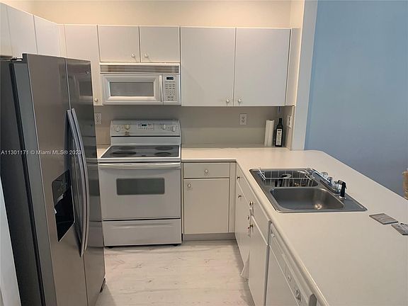 3rd image of 5725 NW 114th Path APT 104