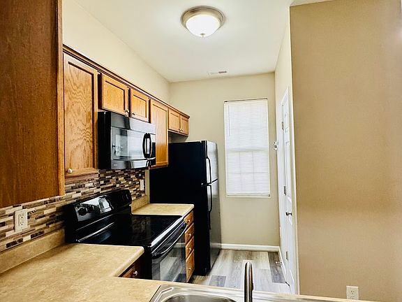 3rd image of 844 Horton Rd APT 71