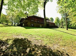 37 Nickolay Rd, Avella, PA 15312