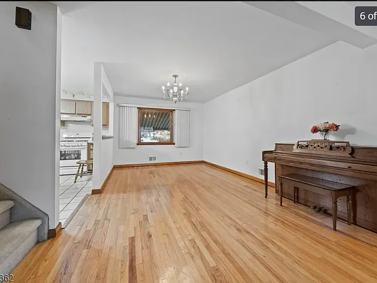 119 Walton Ave — Photo 6