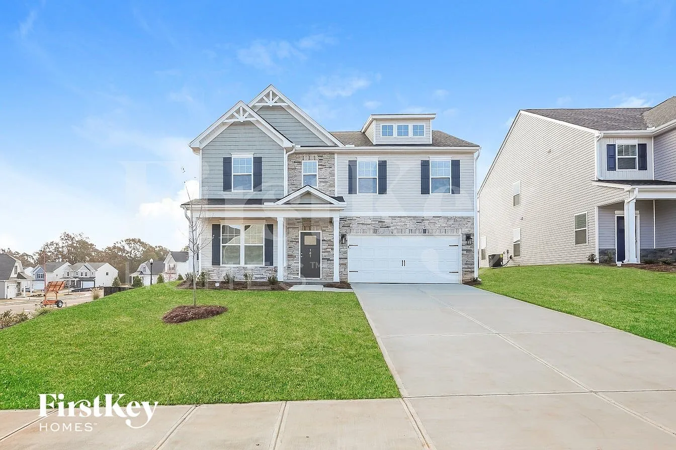 4 bed, 2.5 bath, 2448 sqft, $2,485 — Photo 1
