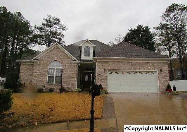 1st image of 2502 Millwood Cir SE