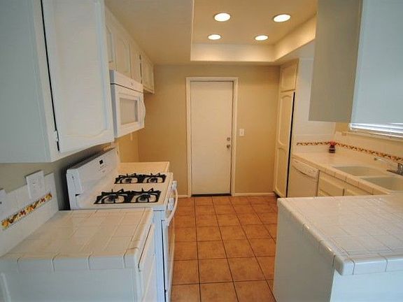 5th image of 11598 Spyglass Cir