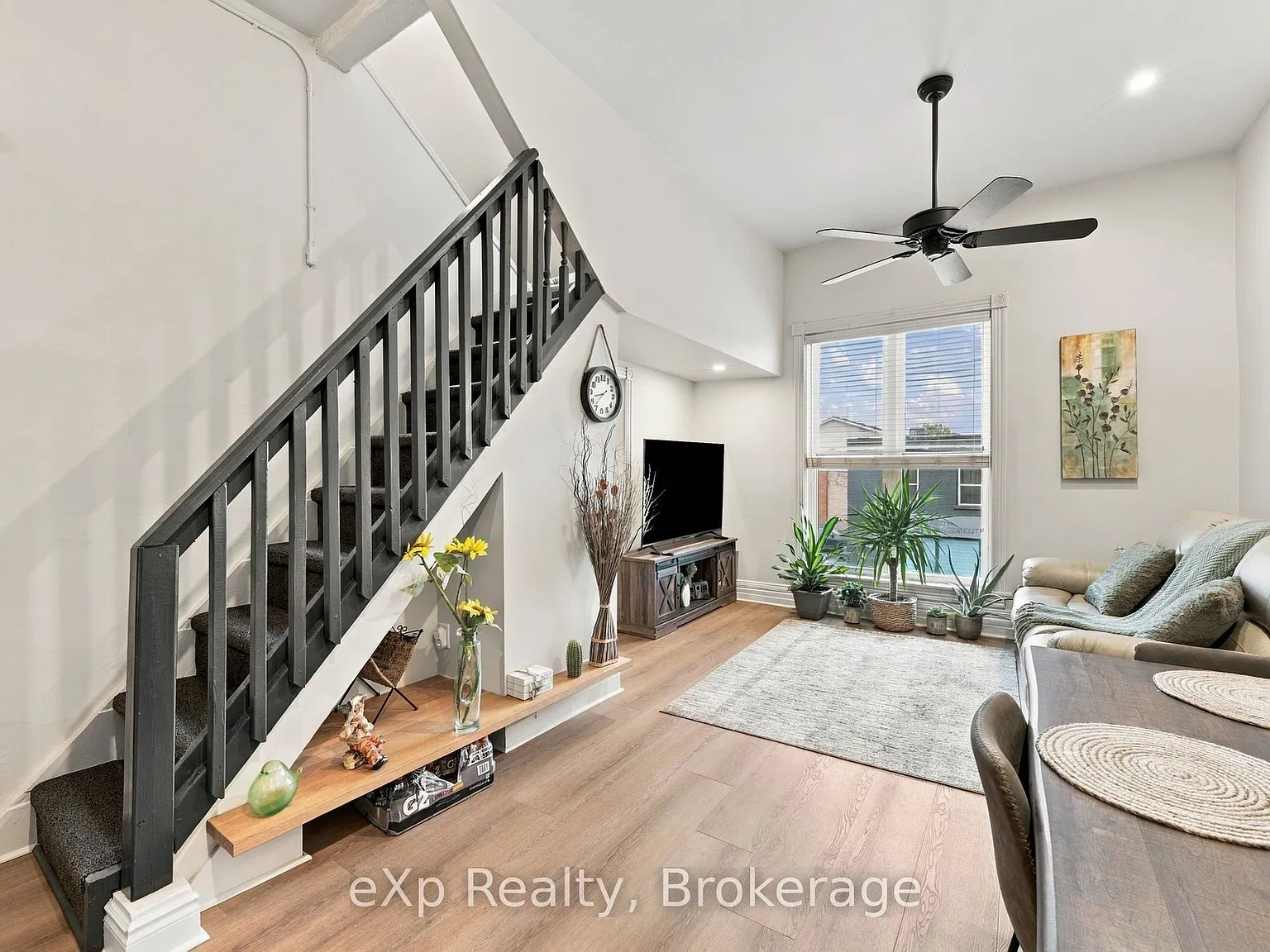 2 bed, $1,850 — Photo 3