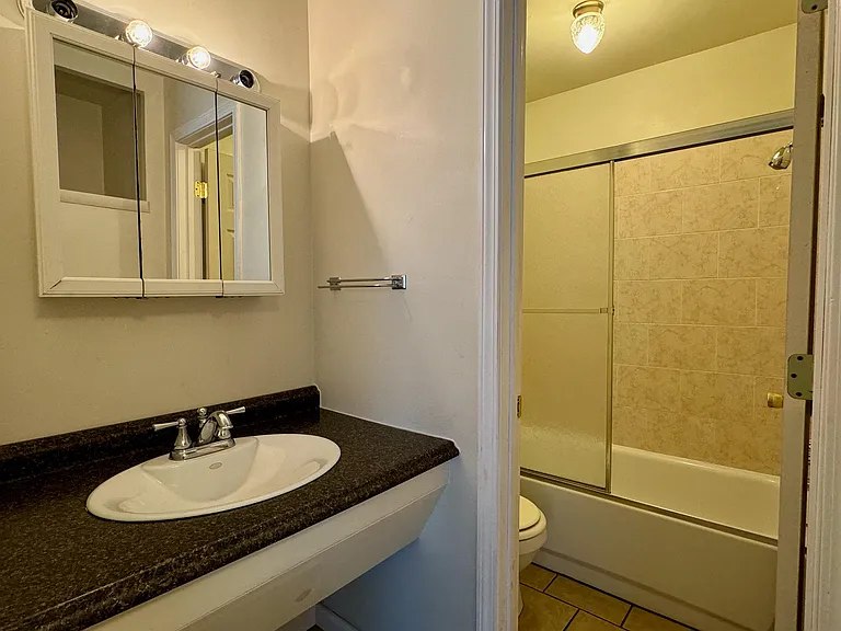 512 S Hays Ave #12 — Photo 7