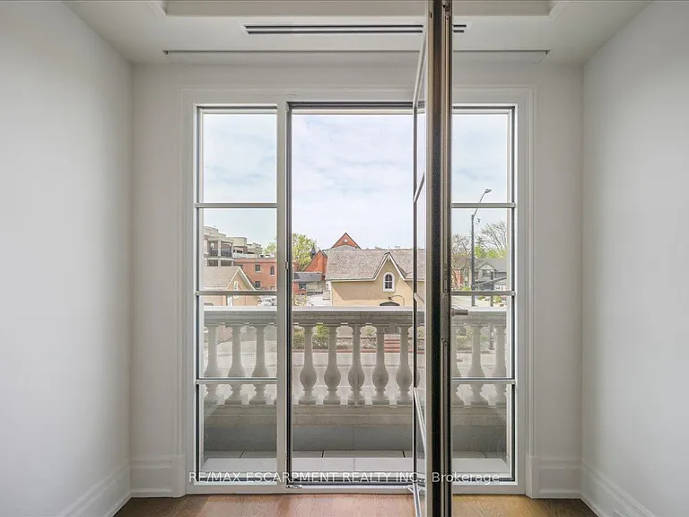 300 Randall St S #211 — Photo 21