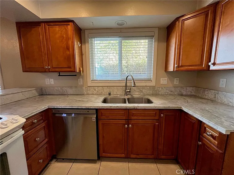 9424 Ethel St — Photo 4