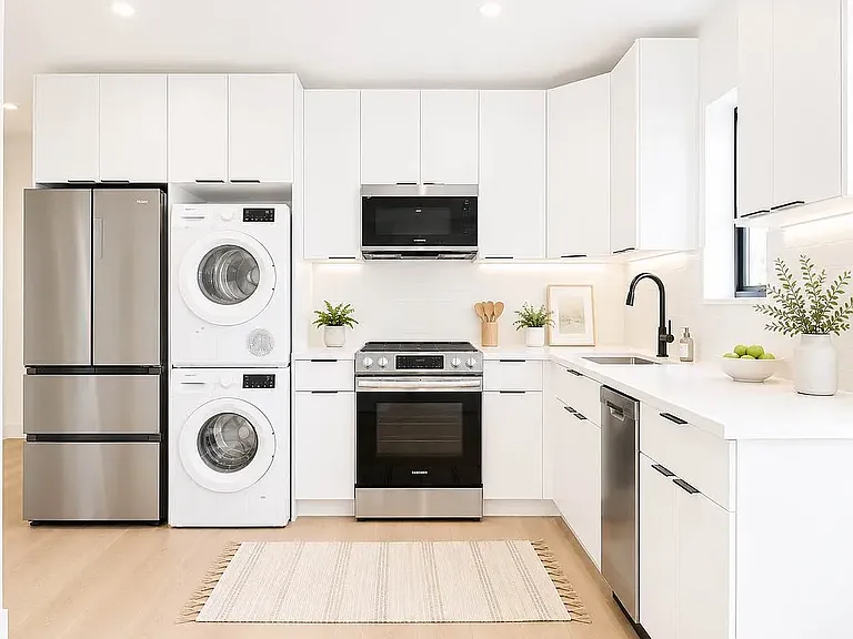 1146 Saint Marks Ave #1RR — Photo 3