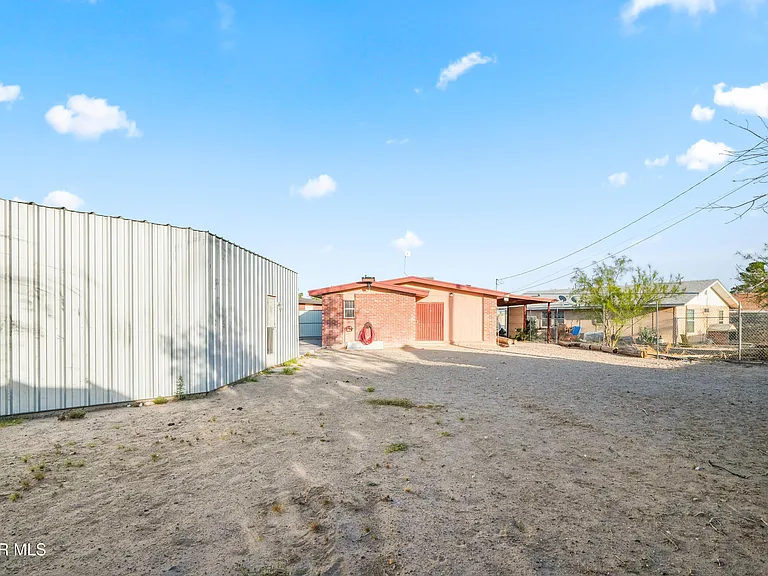 13475 Sunset Hills Dr — Photo 33