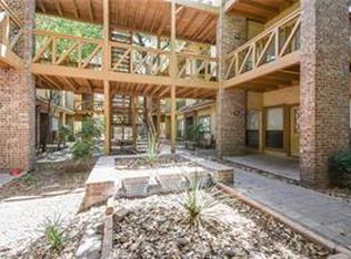 806 W 24th St APT 304, Austin, TX 78705