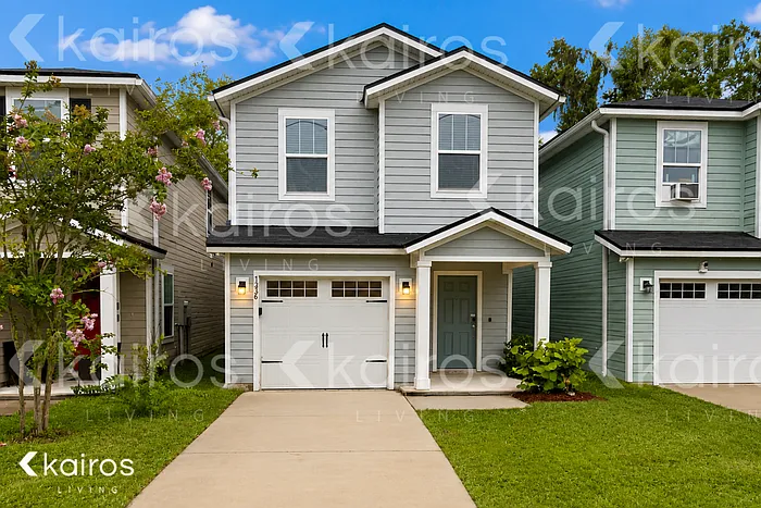 1336 Lake Shore Blvd