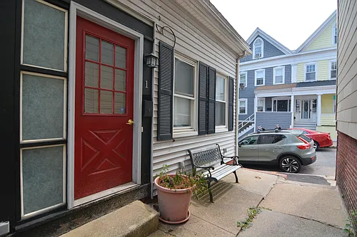 1 Pearl Street Pl Photo 1