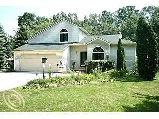 9878 Bitten Dr photo 1