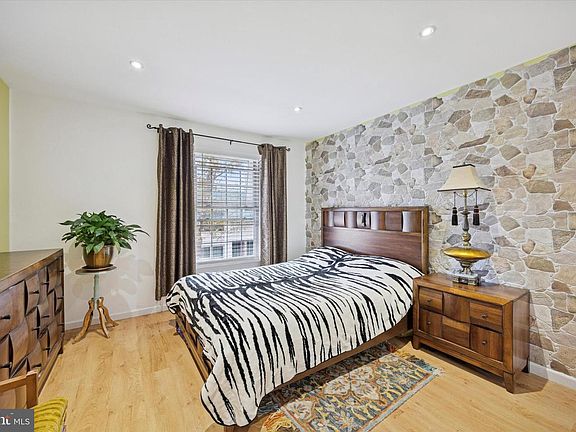 4th image of 441 Tomlinson Rd APT F6