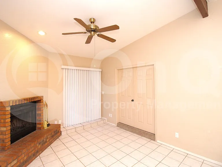 1500 N Sunview Pkwy #9 — Photo 7