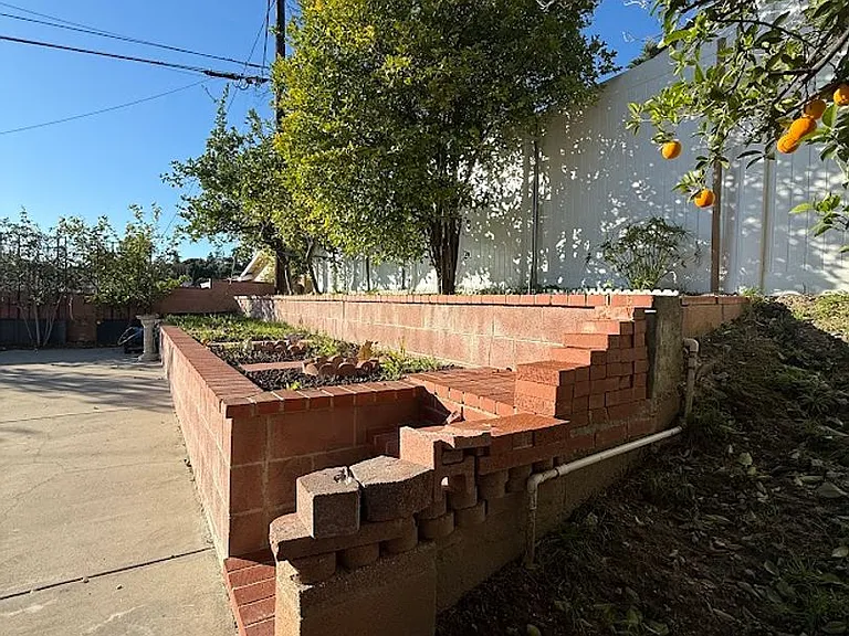 11725 Monogram Ave — Photo 36