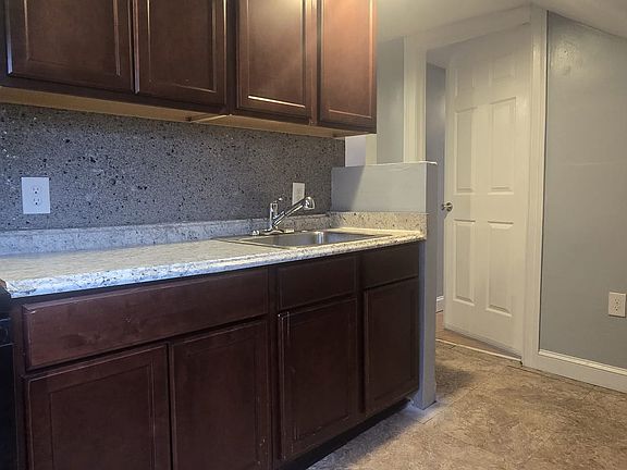 2nd image of 618 Public St Floor 3
