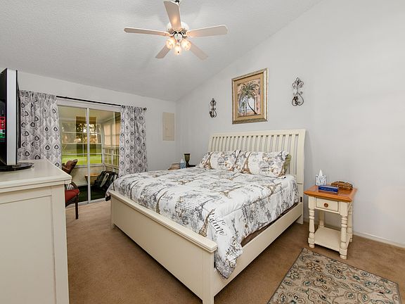 4th image of 2551 SE Tropical East Circle