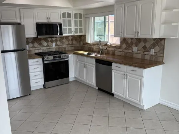 8092 Forelle Dr #4, Huntington Beach, CA 92646