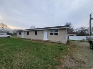 679 E 2nd St, Rochester, IN 46975