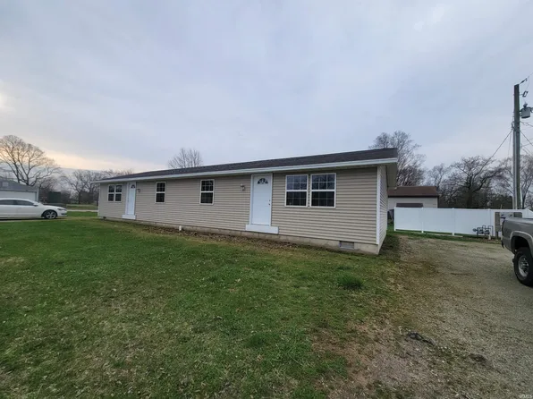 679 E 2nd St, Rochester, IN 46975