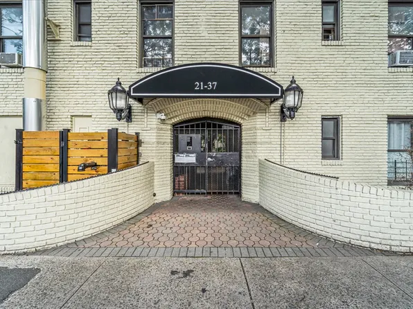 21-37 33rd Street image 15 of 15
