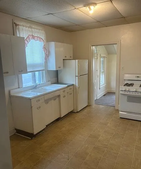 610 Dallas St #1 — Photo 1