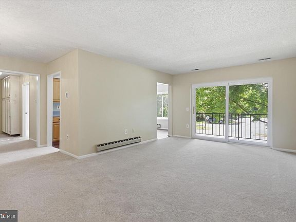 3rd image of 15300 Pine Orchard Dr #85-2E