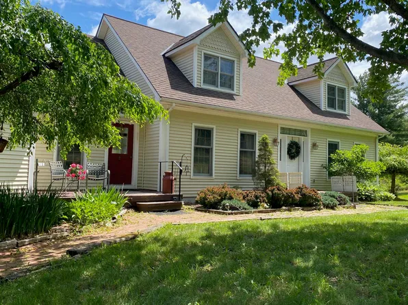 980 Briar Hill Road, Pawlet, VT 05775