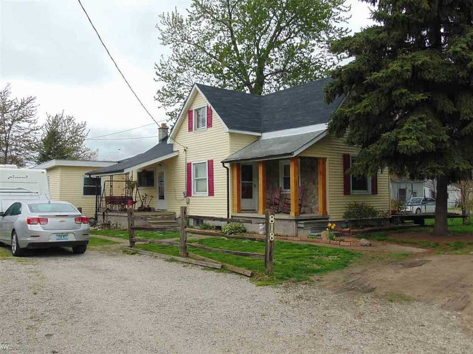 1st image of 818 S 4th St