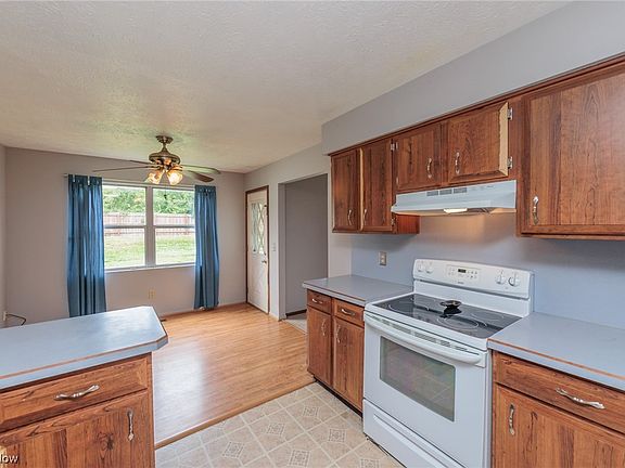 5th image of 4246 Berkeley Dr