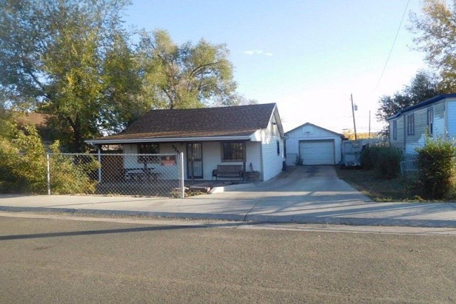 2nd image of 3240 W Hawthorne Pl