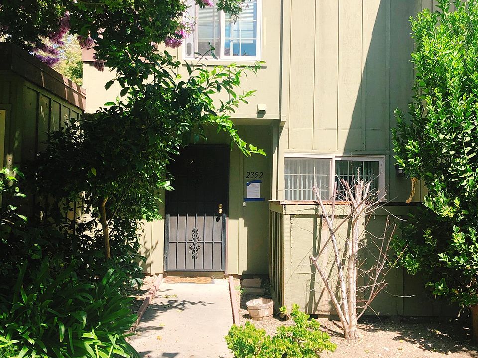 1st image of 2352 Bear Valley Ln