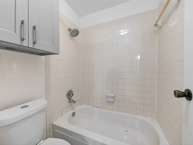2750 Holly Hall St #1706 — Photo 22