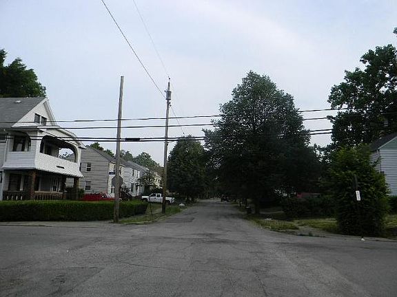 3rd image of 3321 E 125th St