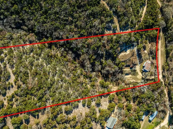 111 Elm Valley Dr, Kerrville, TX 78028