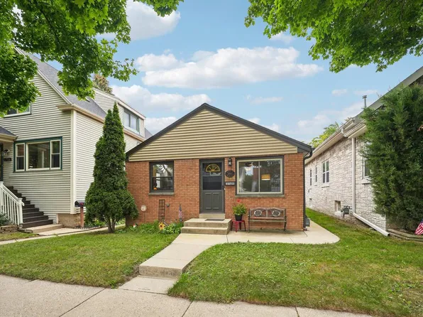 3760 S Kansas AVENUE, Milwaukee, WI 53207