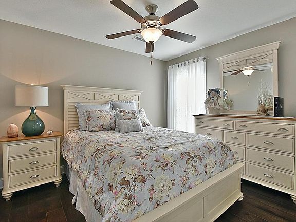 4th image of 2743 Lucky Leaf Ln