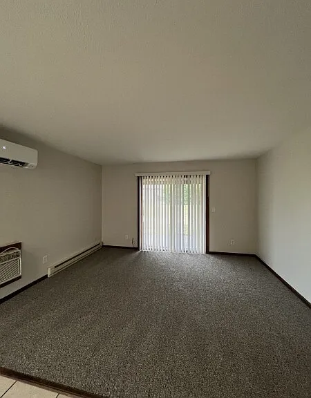 1950 Maple Ave #1950 — Photo 11