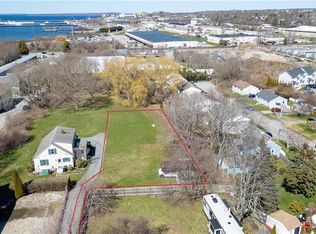 229 Maple Ave #B, Newport, RI 02840