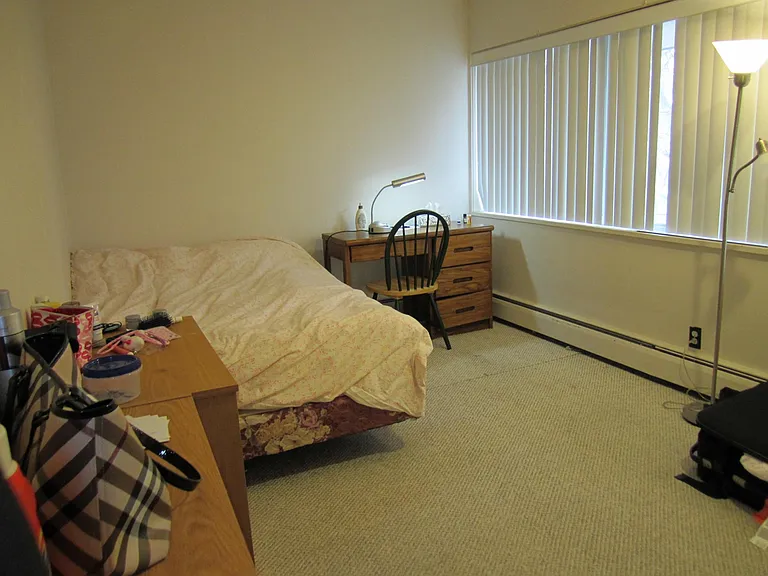 939 Dewey Ave #203 — Photo 6