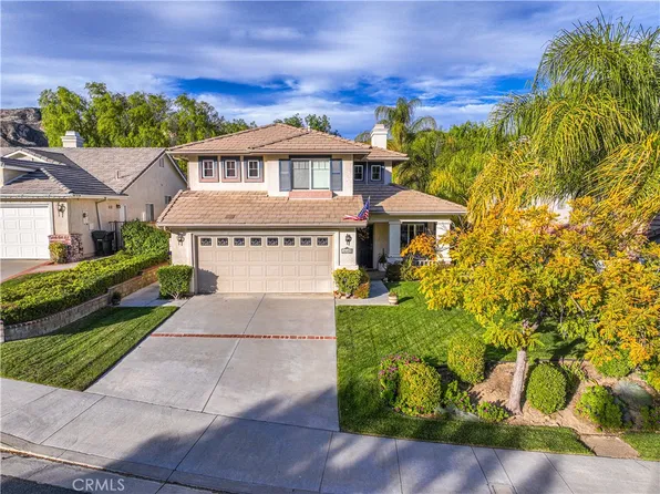 30389 Falls Dr, Castaic, CA 91384