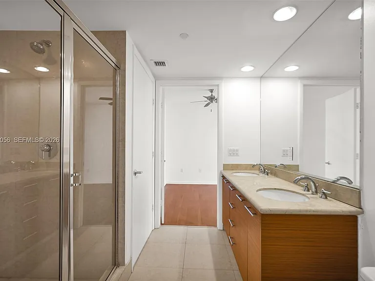 50 Biscayne Blvd #3802 — Photo 23