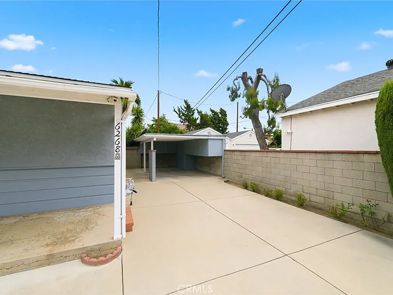 6268 N Muscatel Ave — Photo 7