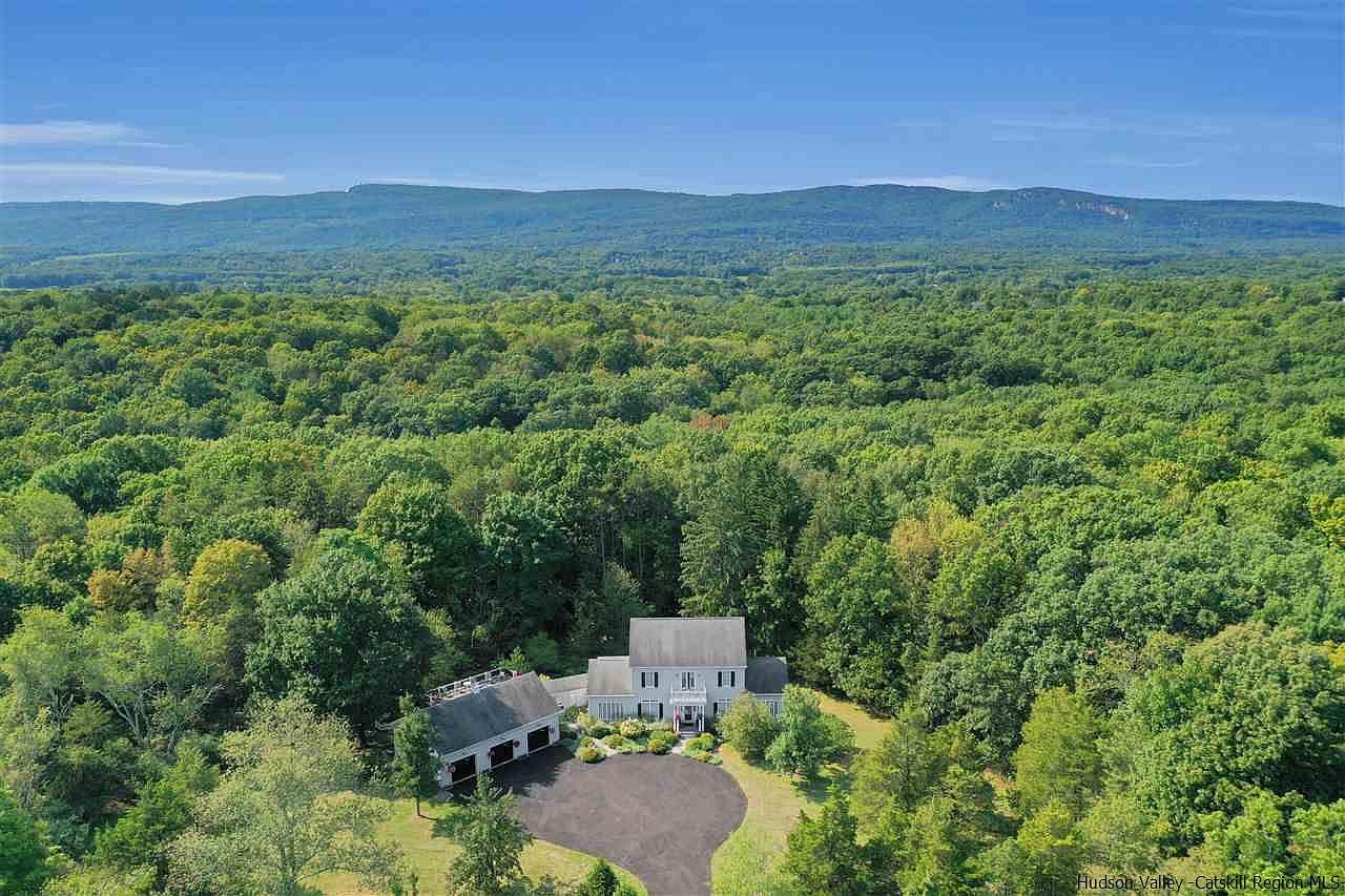 27 Old Mill, New Paltz, NY 12561 | Zillow
